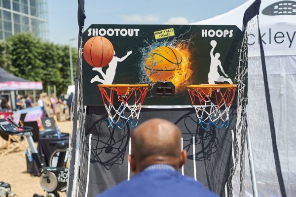 Basketball-shoot-indoor-activity