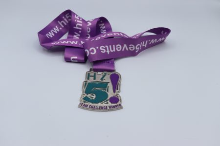 Winners team medals from hi5 events